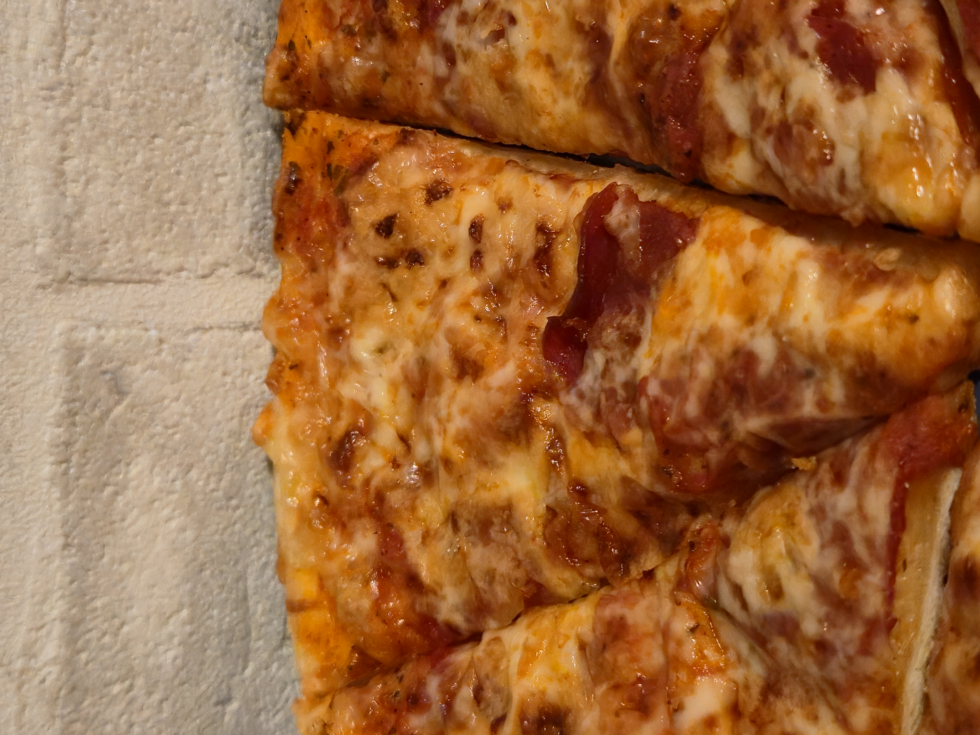 Pizza Bild 3 im echten Lieferzustand